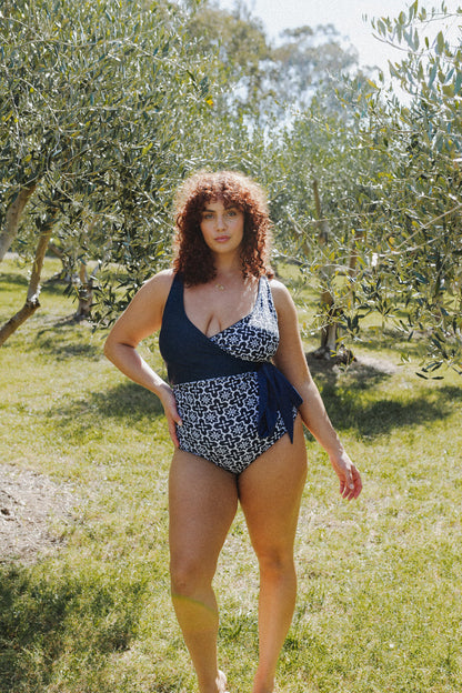 Riad Reversible Wrapsuit