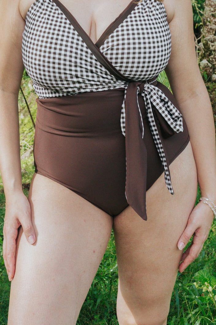 best swimsuit for chubby